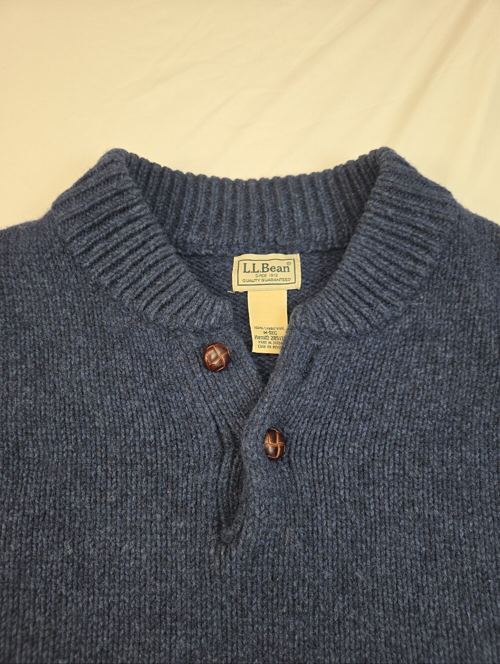 L.L. Bean VTG Classic Rag Wool Henley Navy Button Neck Sweater Men's M-Reg - Picture 5 of 10